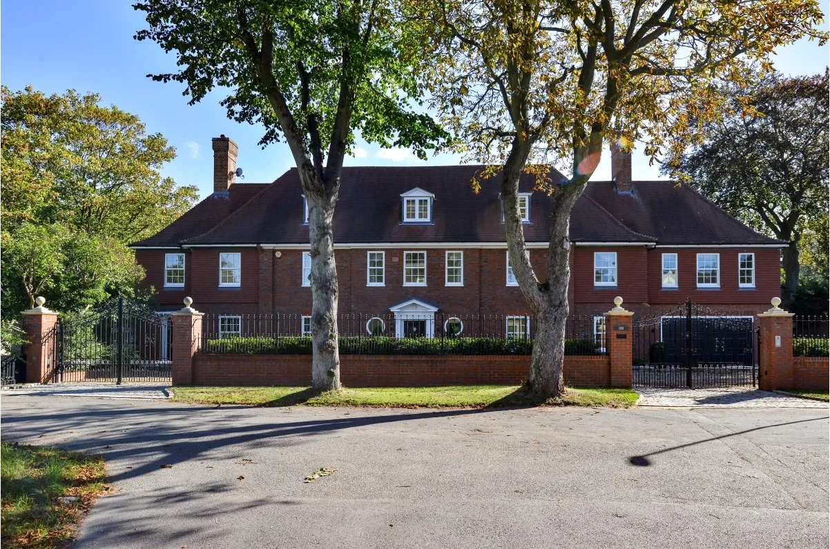 5 bed house to rent, Stoke Road, Kingston Upon Thames, KT2