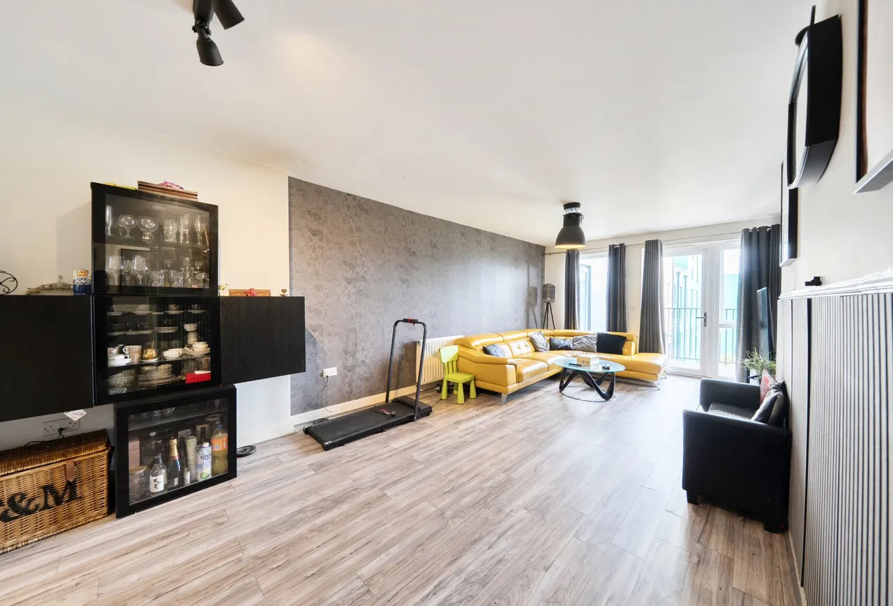 Telegraph Avenue, London, NW9 4BA, photo 12