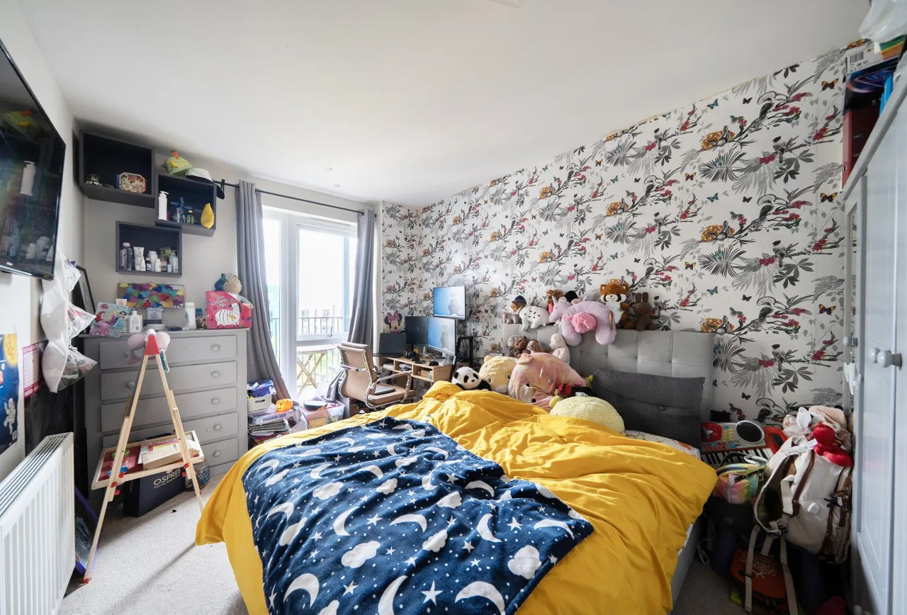 Telegraph Avenue, London, NW9 4BA, photo 6