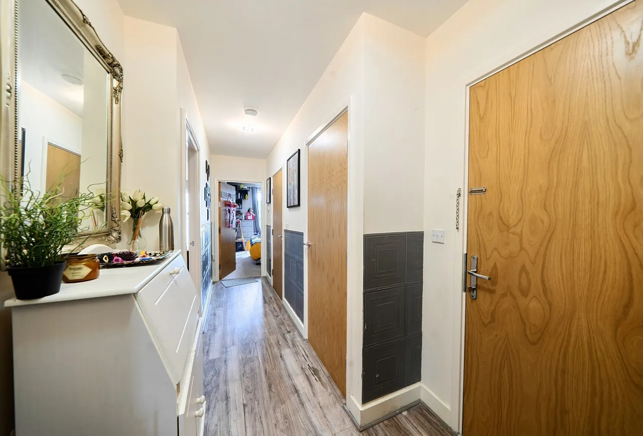 Telegraph Avenue, London, NW9 4BA, photo 9