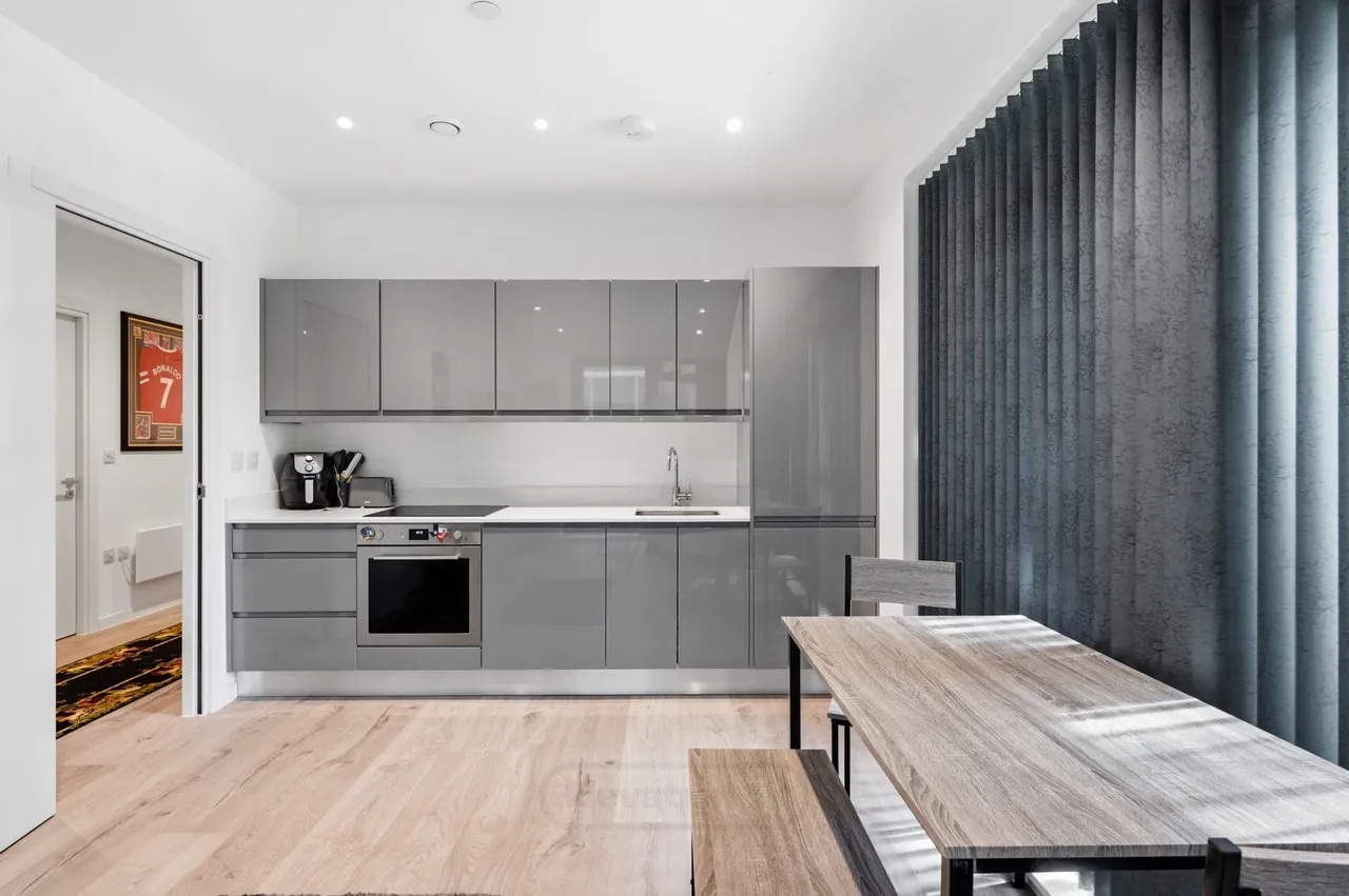 Flat 1, Tempus House, Milton Keynes, 249 Midsummer Boulevard, MK9 1FP, photo 6