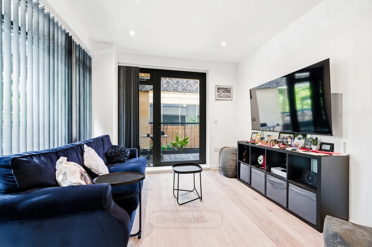 Flat 1, Tempus House, Milton Keynes, 249 Midsummer Boulevard, MK9 1FP, photo 5