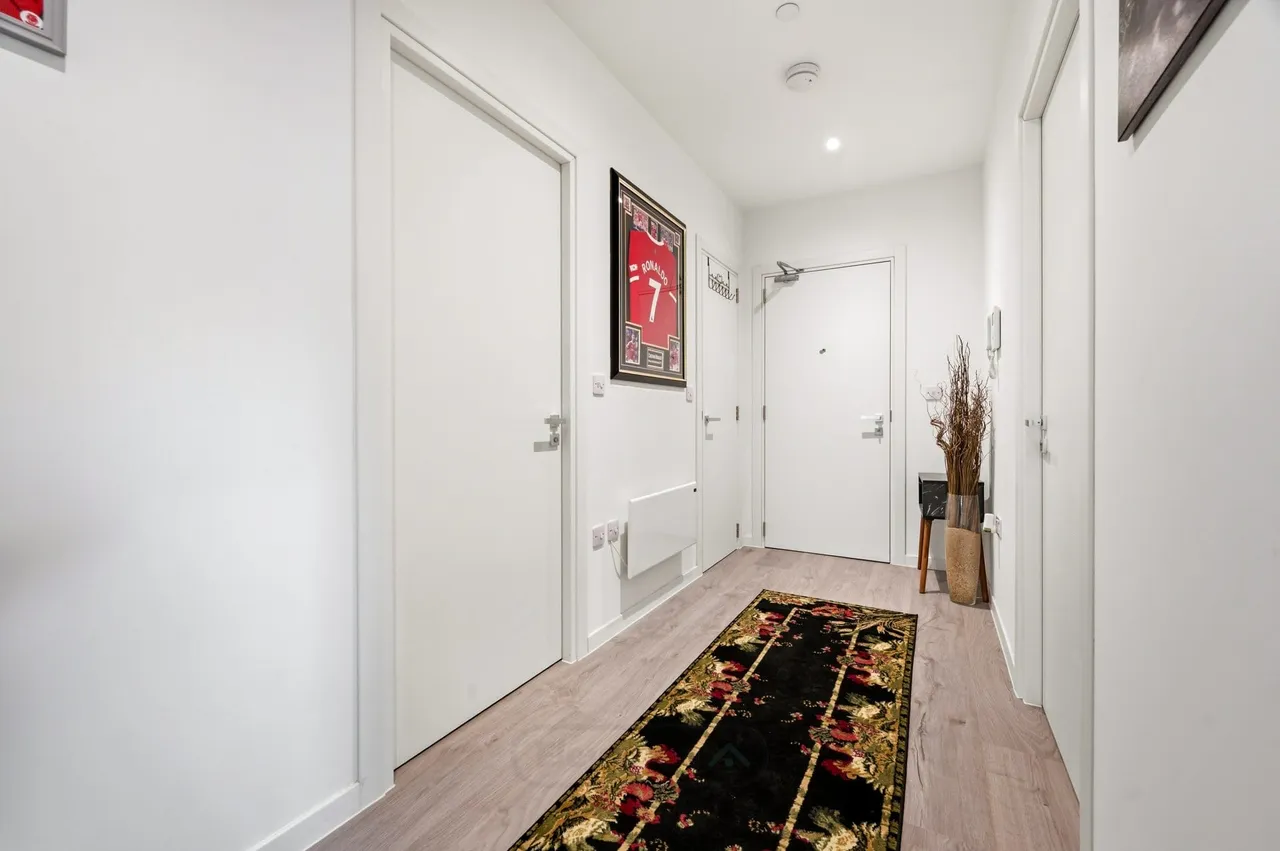Flat 1, Tempus House, Milton Keynes, 249 Midsummer Boulevard, MK9 1FP, photo 7