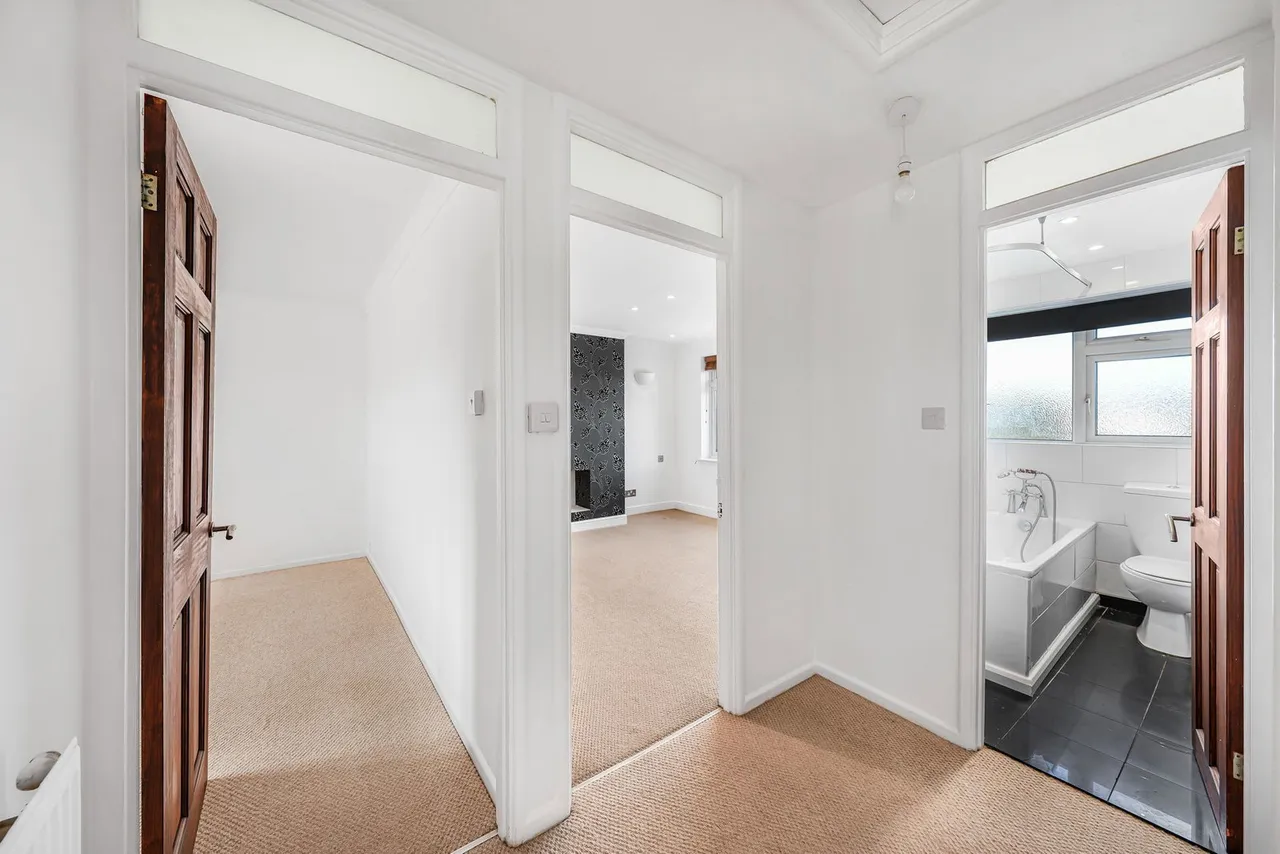 Bury Green Road, West Cheshunt, EN7, photo 11