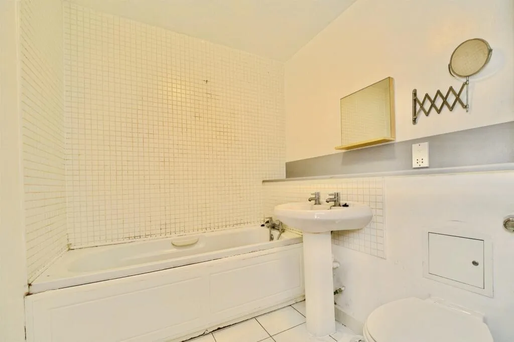 Elmwood Lane, Sheepscar, LS2, photo 12