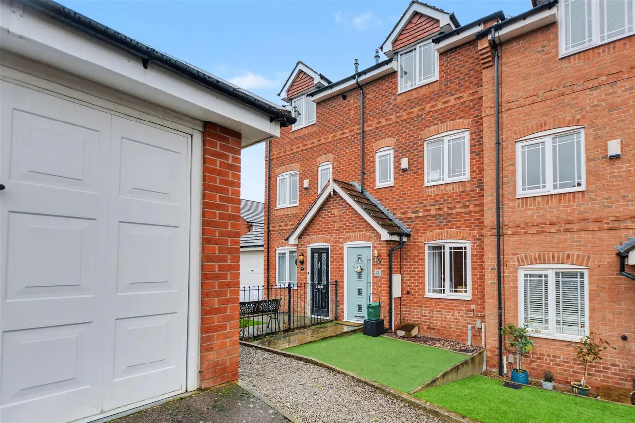 3 bed house for sale, Redbridge Close, Ilkeston, DE7