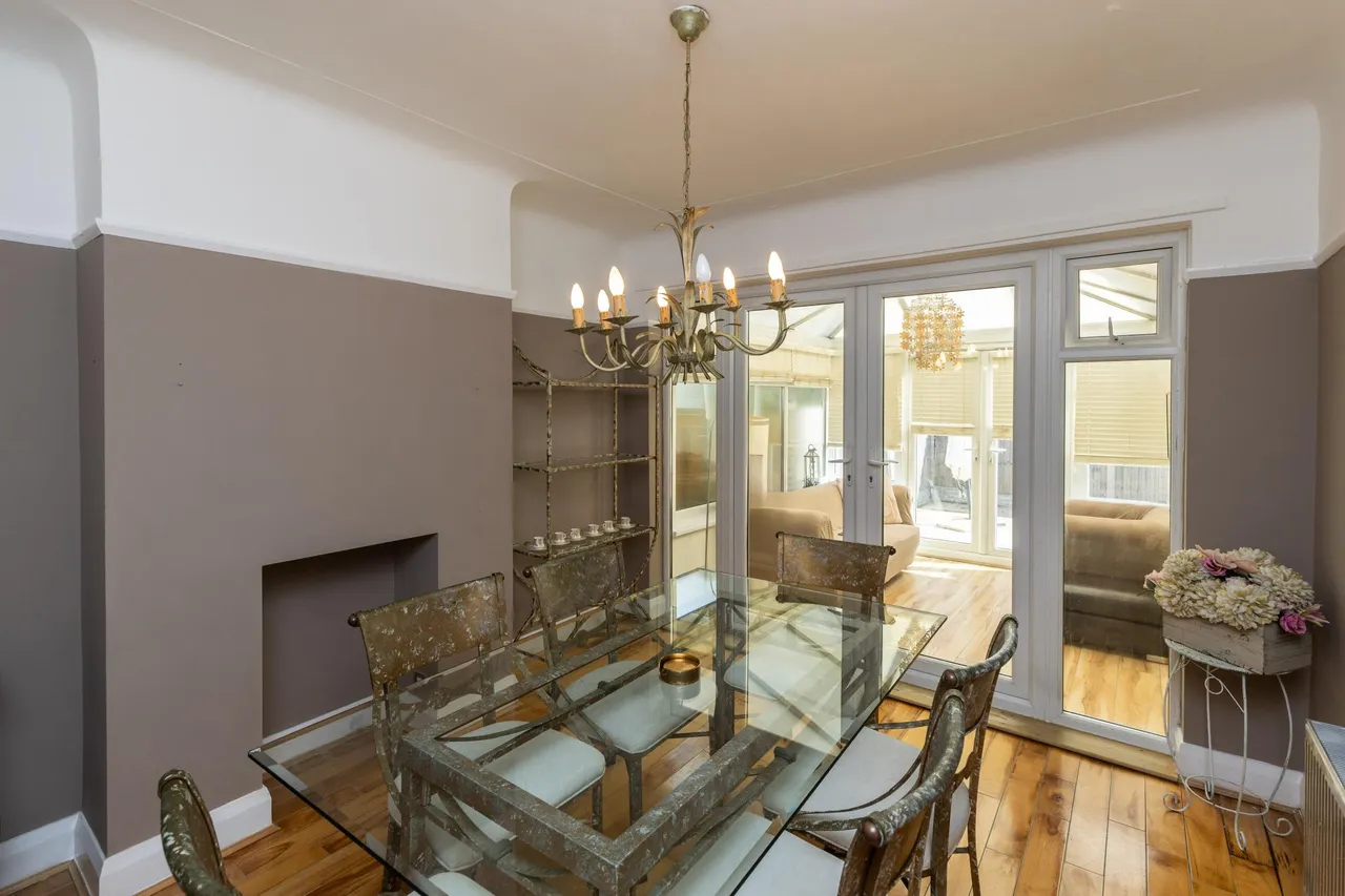 Beech Grove, Whitby, CH66, photo 9