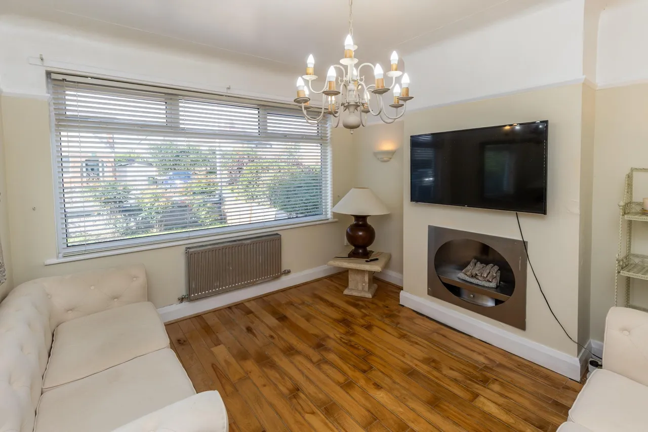 Beech Grove, Whitby, CH66, photo 5