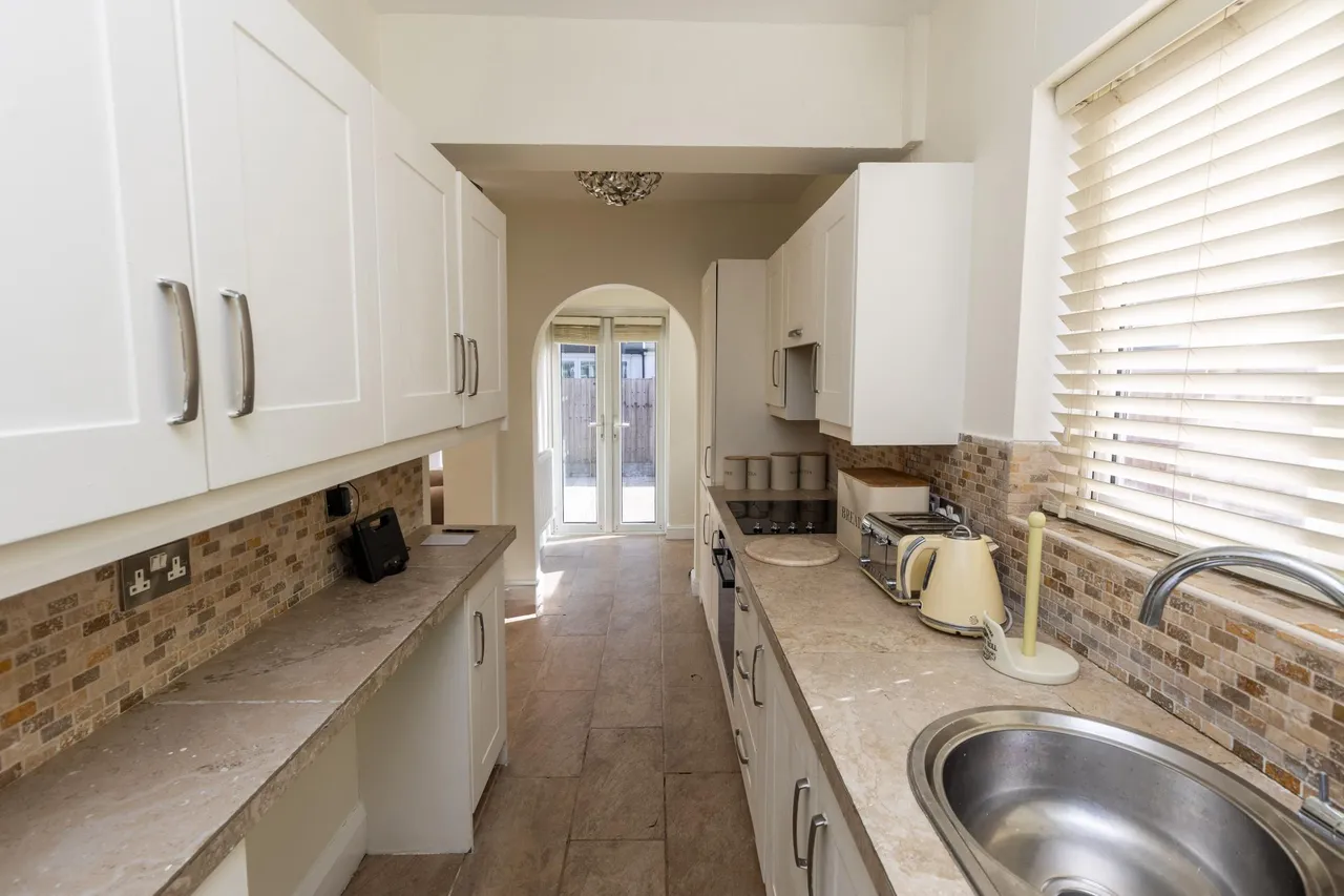Beech Grove, Whitby, CH66, photo 4