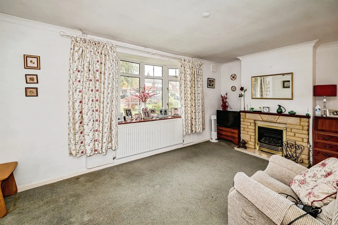 Huntercombe Close, Taplow, SL6, photo 11