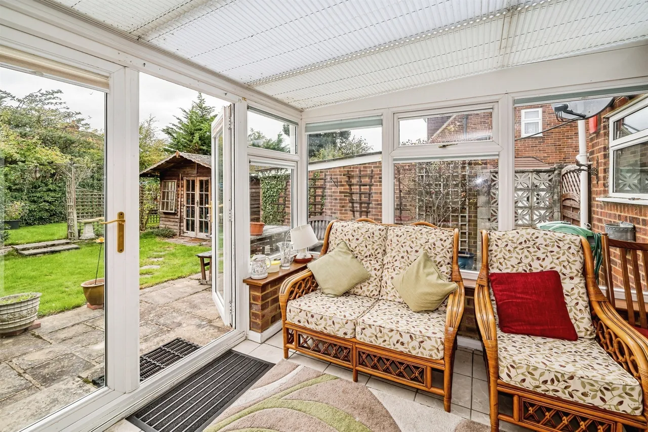 Huntercombe Close, Taplow, SL6, photo 14