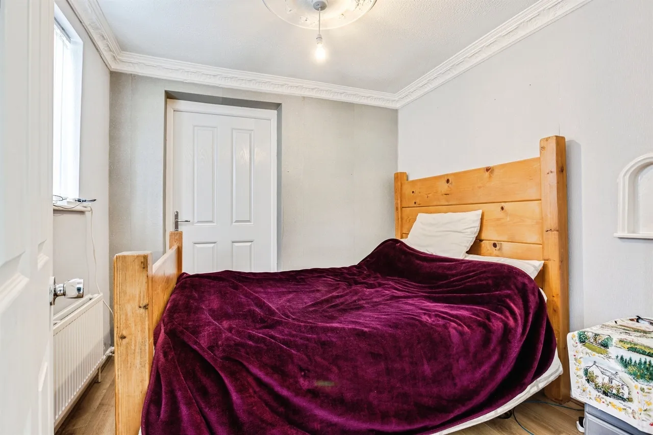 Avondale Drive, Stanley, Wakefield, photo 8