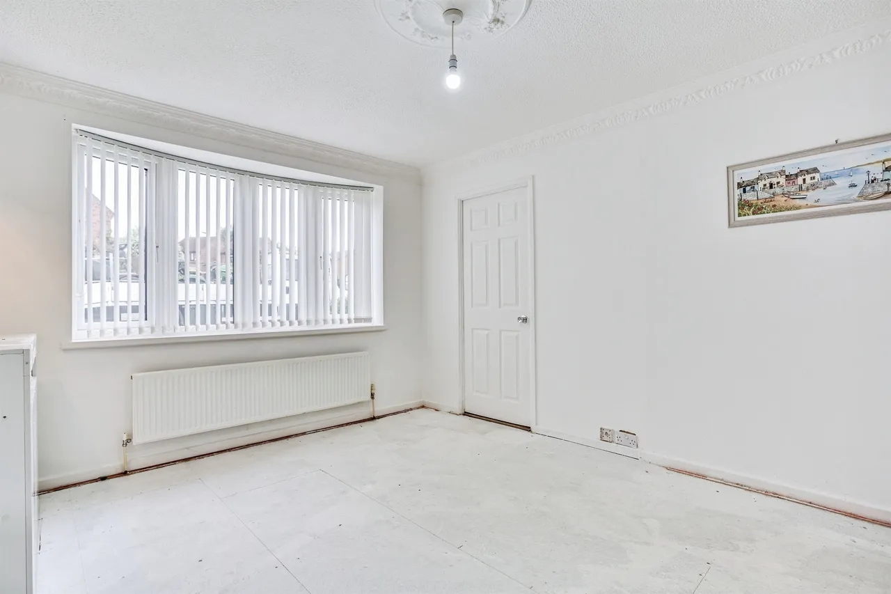Avondale Drive, Stanley, Wakefield, photo 6