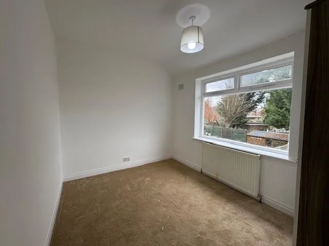 East Avenue, Heald Green, photo 6