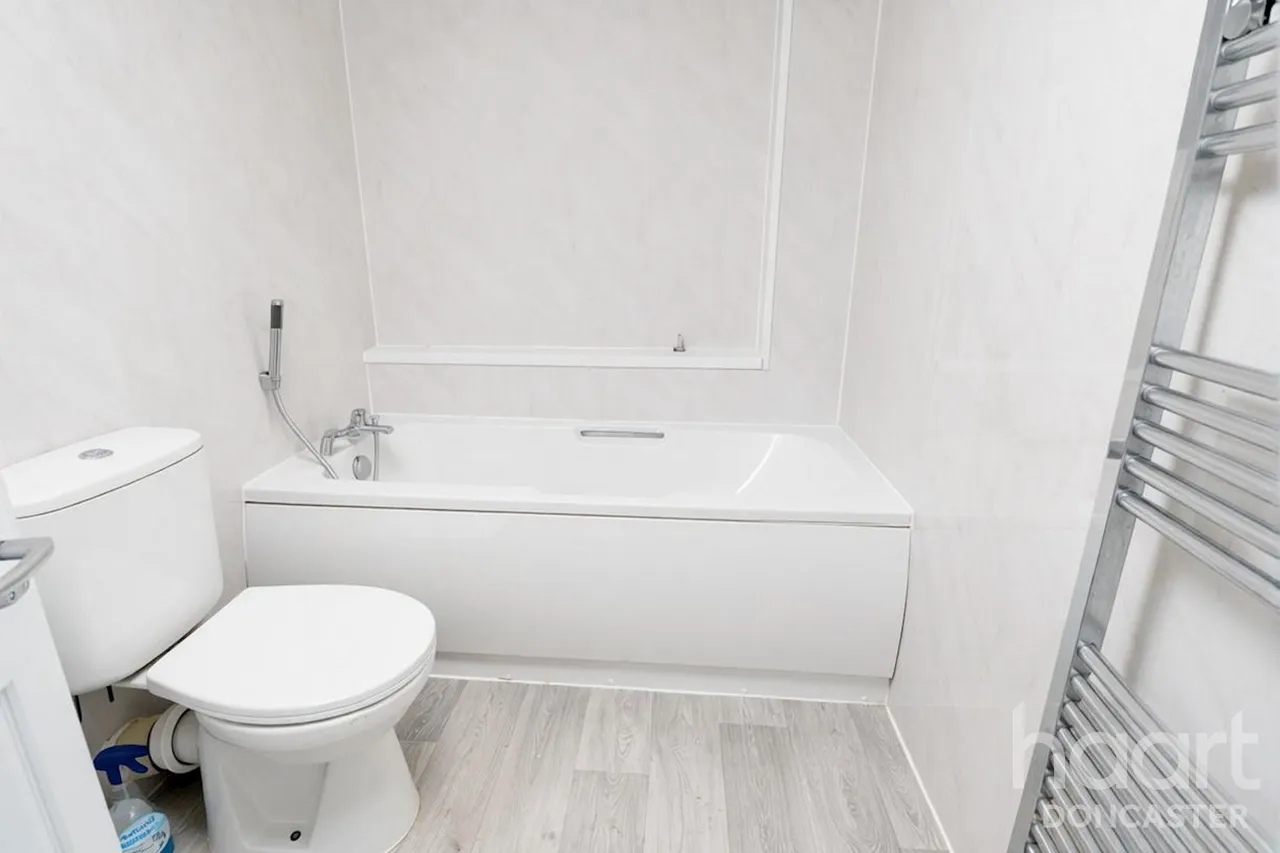 Craven Road, Dunscroft, DN7, photo 16