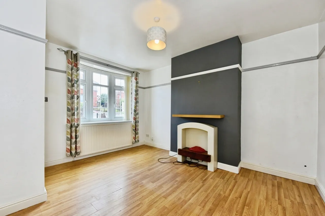 Fishponds Road, Sheffield, South Yorkshire, S13, photo 3