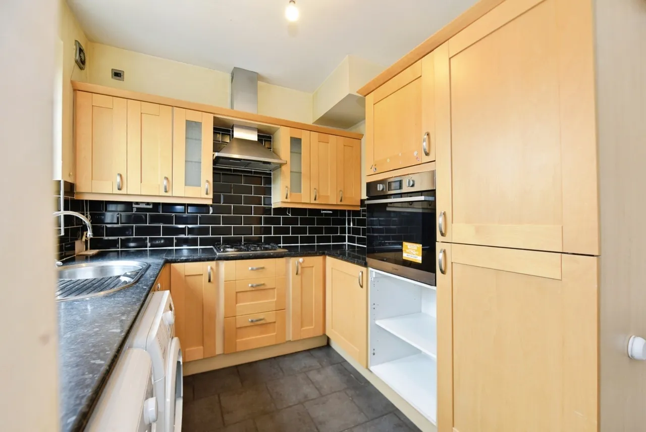 Fishponds Road, Sheffield, South Yorkshire, S13, photo 2