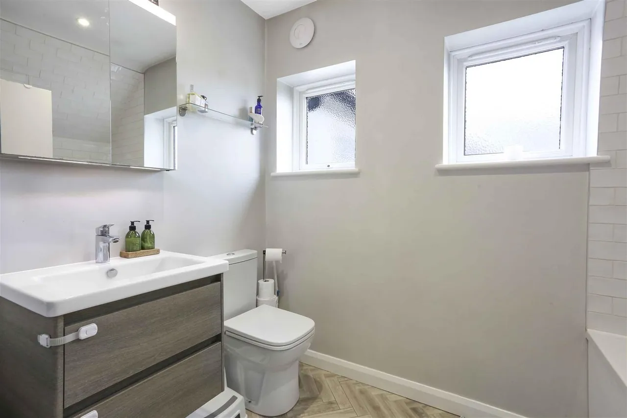 Cheyham Gardens, Cheam, Sutton, SM2 7NH, photo 9