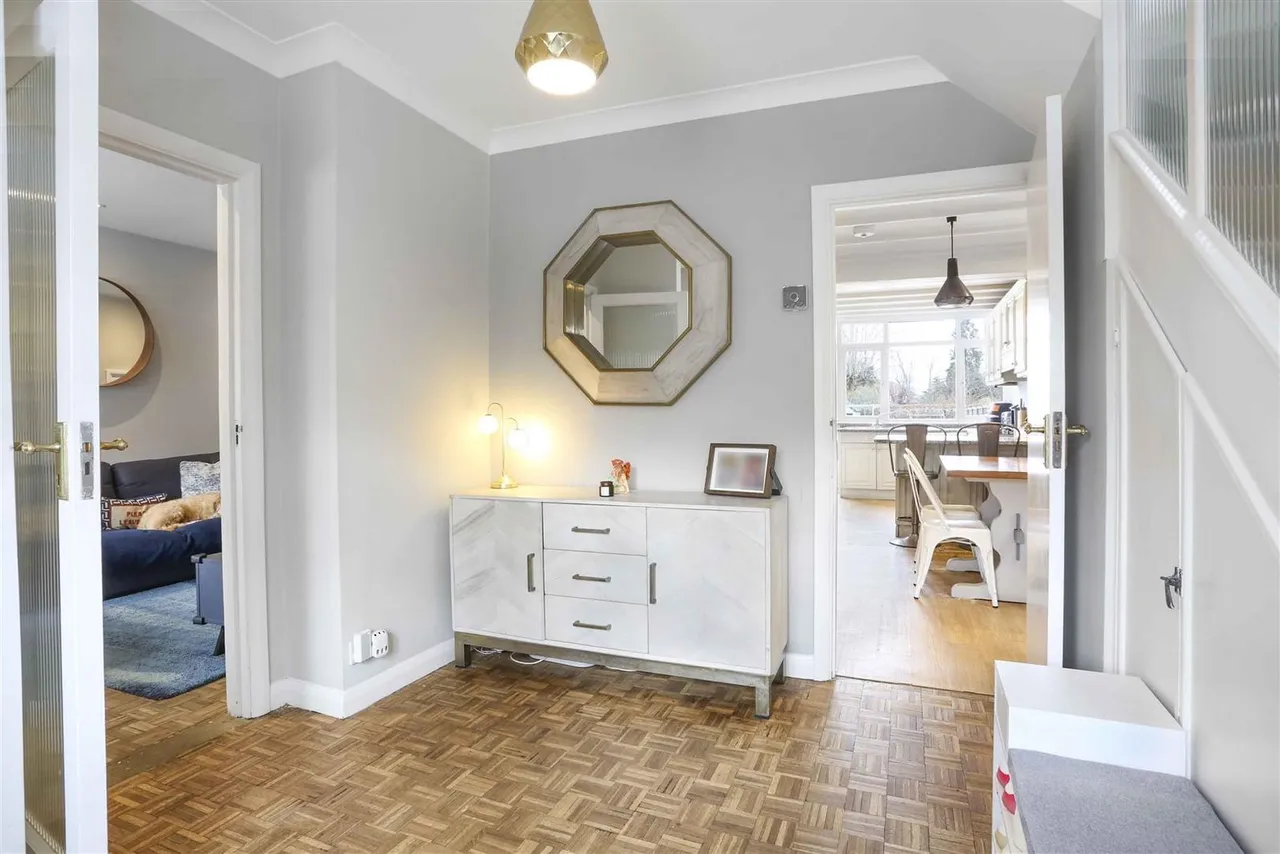 Cheyham Gardens, Cheam, Sutton, SM2 7NH, photo 2