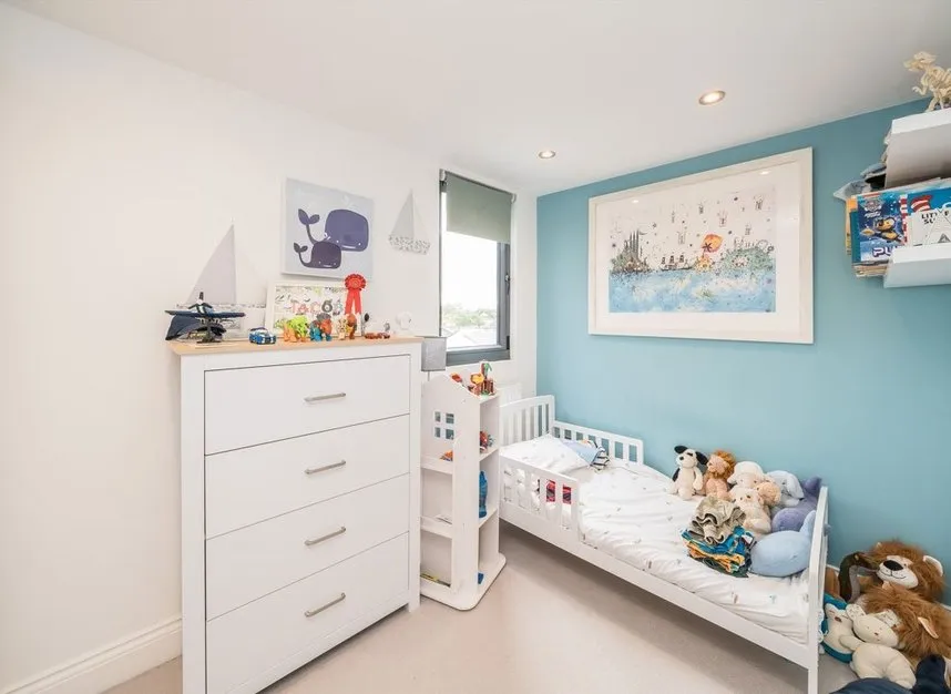 Fifth Cross Road, Twickenham, TW2, photo 7