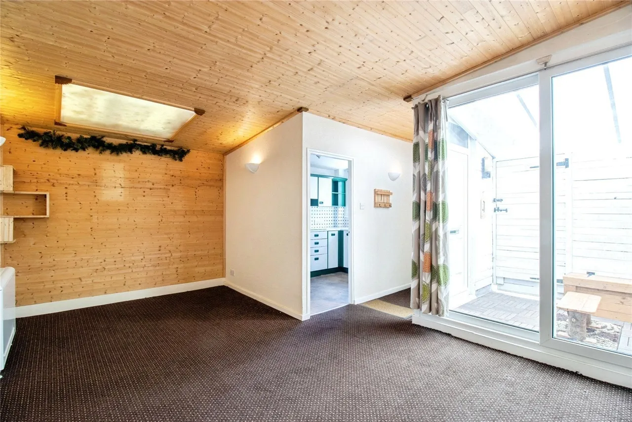 The Bank, Countesthorpe, LE8, photo 6