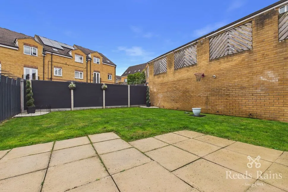 Jasmine Gardens, Castleford, WF10, photo 2