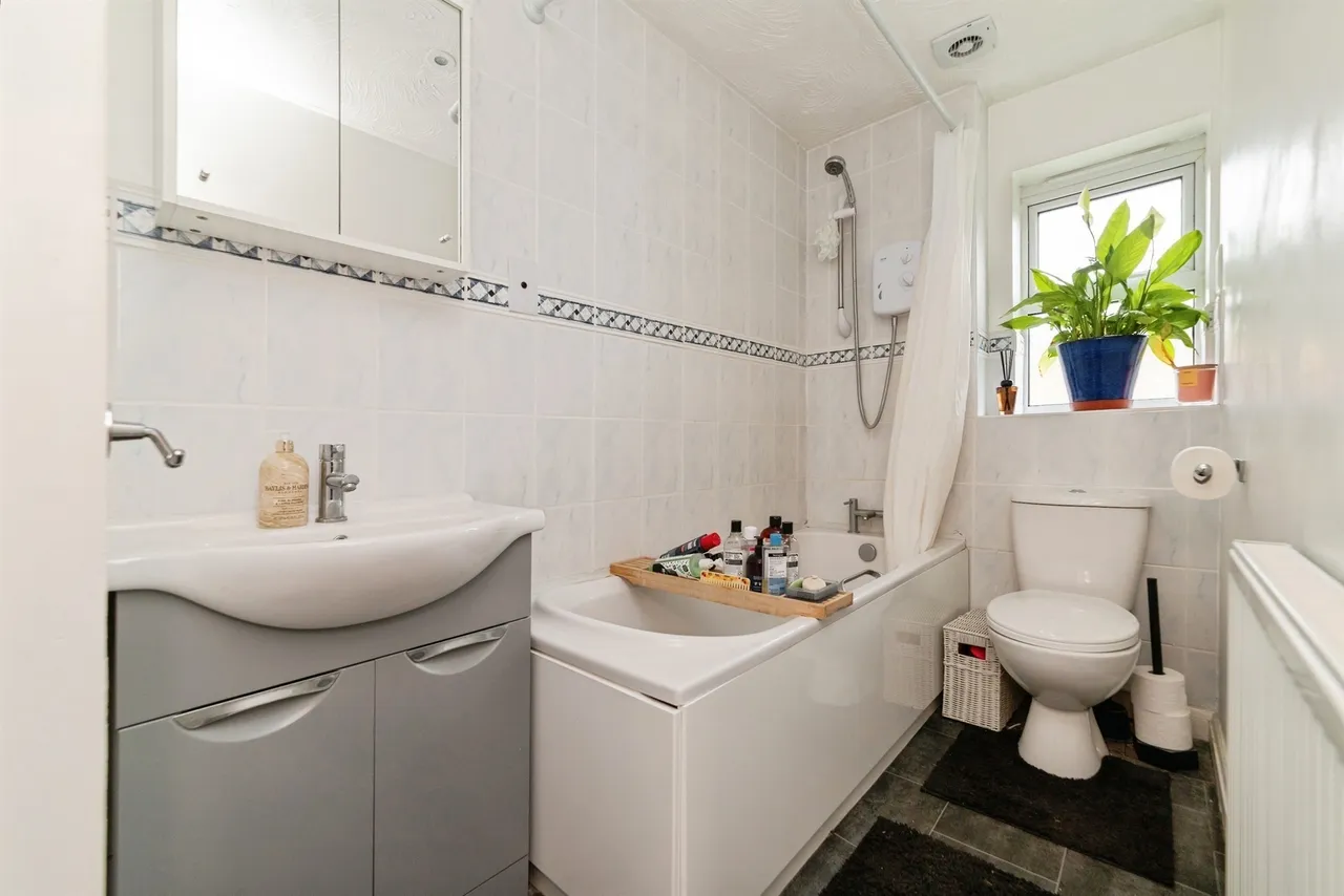 The Chilterns, Stevenage, SG1, photo 12