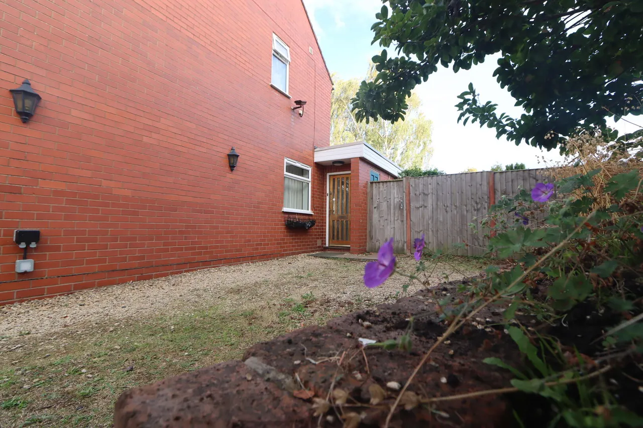 Mason Road, Kidderminster, Worcestershire, photo 43