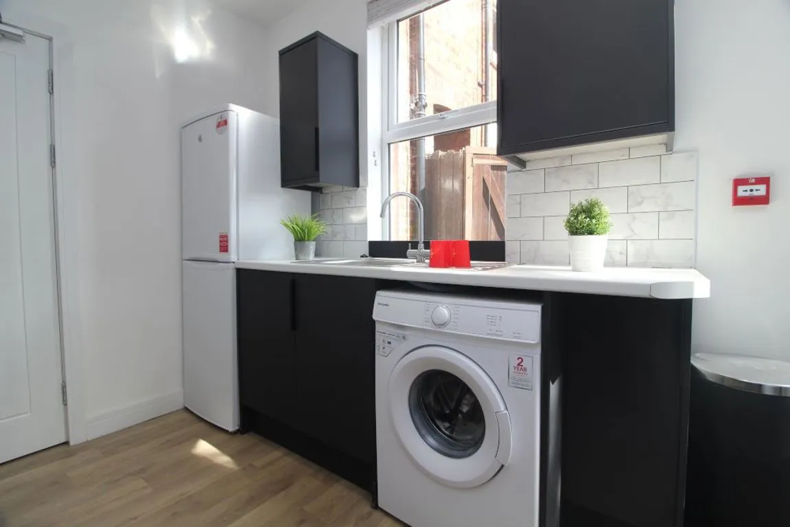Staniforth Road, S9, photo 7