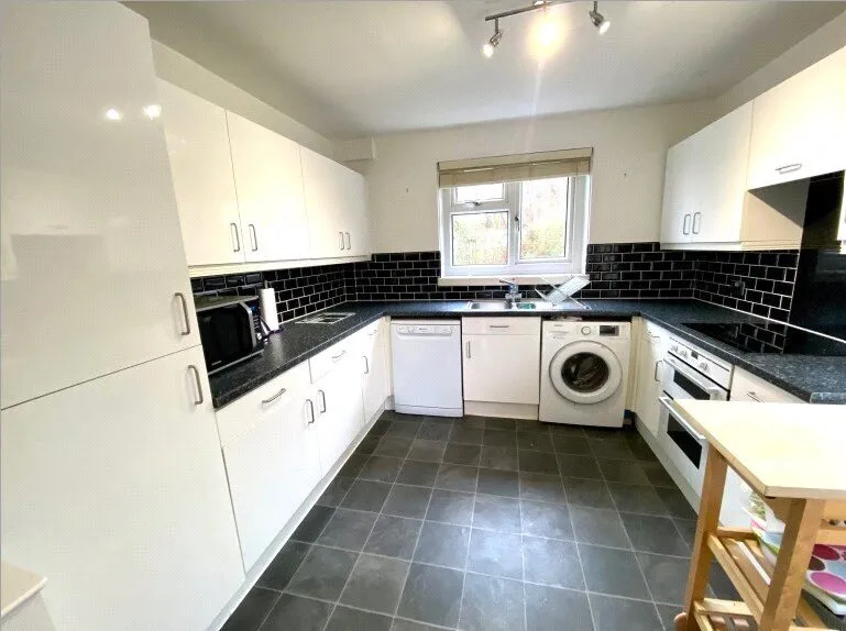 Boggart Hill Crescent, Leeds, West Yorkshire, LS14, photo 2
