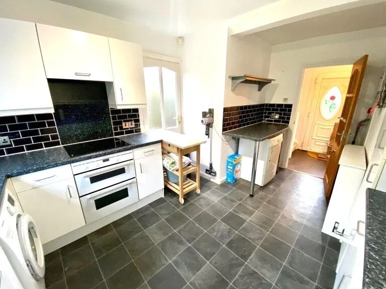 Boggart Hill Crescent, Leeds, West Yorkshire, LS14, photo 5