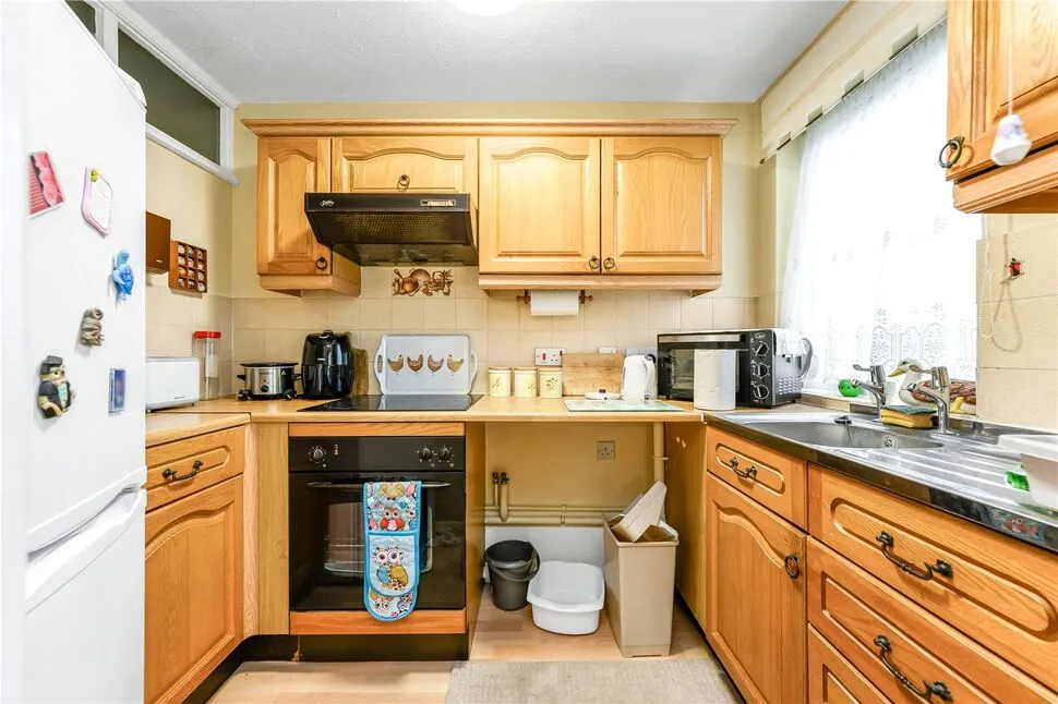 Portland Close, Chadwell Heath, RM6, photo 4