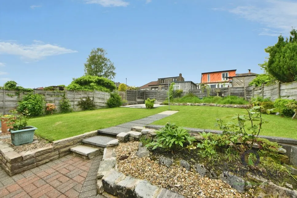Rochdale Road, Shaw, Greater Manchester, OL2, photo 10