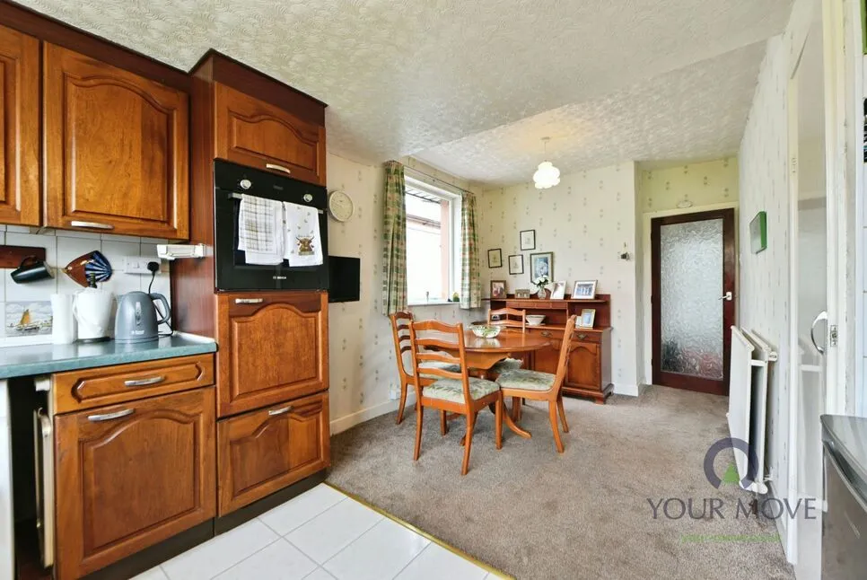 Rochdale Road, Shaw, Greater Manchester, OL2, photo 4