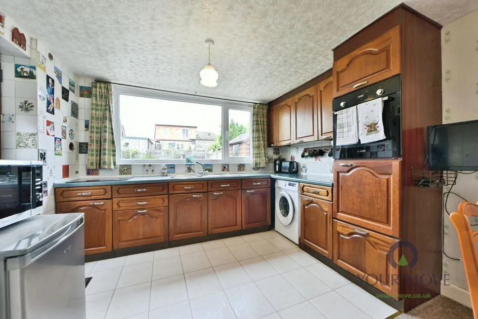 Rochdale Road, Shaw, Greater Manchester, OL2, photo 5