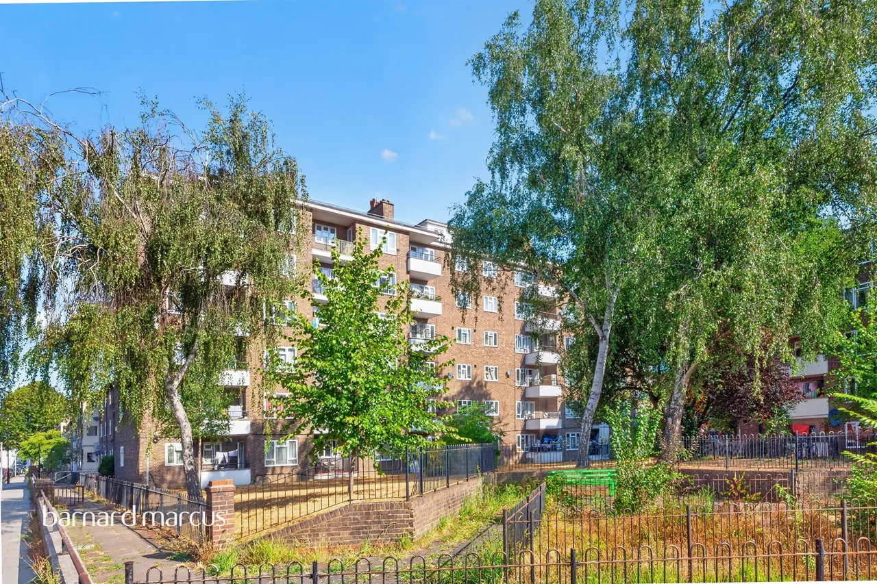 1 bed flat for sale — Crawford Estate, London