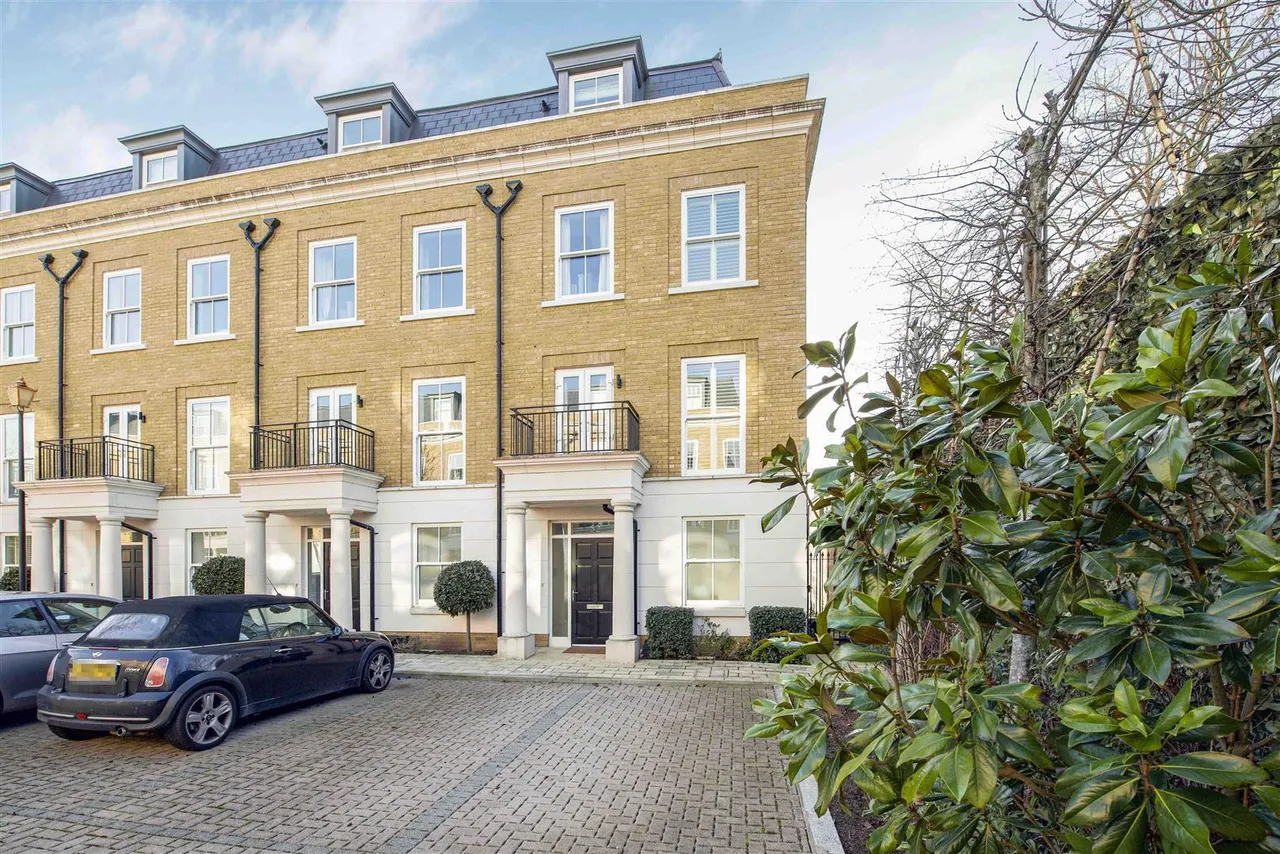 4 bed house for sale, Brewery Lane, Twickenham, TW1