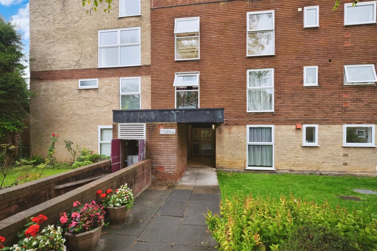 2 bed flat for sale — Hamstead Hall Road, Birmingham