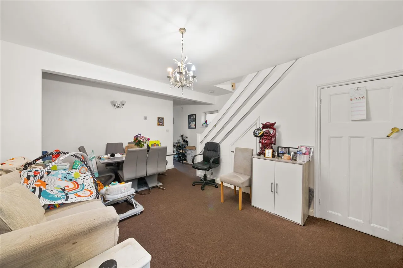 Grove Road, Hounslow, photo 4