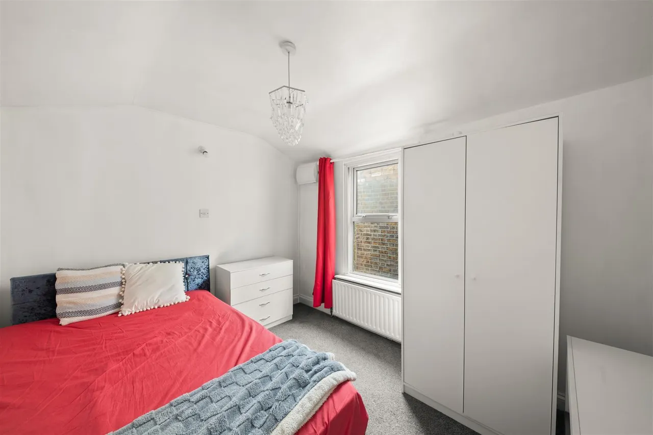 Grove Road, Hounslow, photo 10
