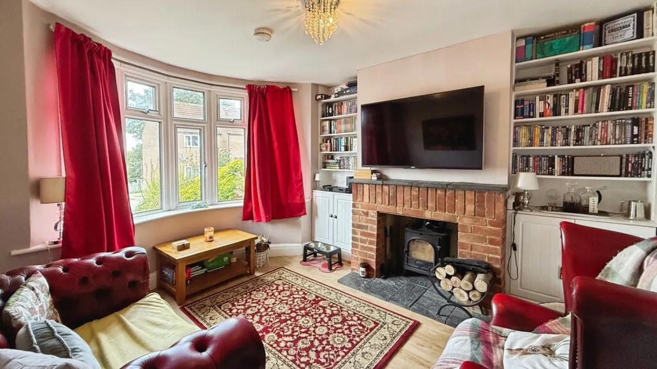 Leigh Road, Westbury, photo 3