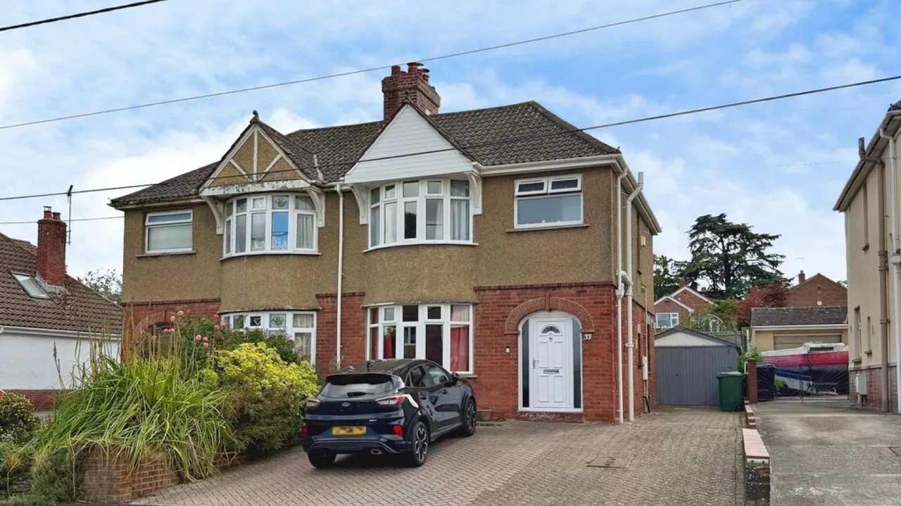 3 bed house for sale — Leigh Road, Westbury