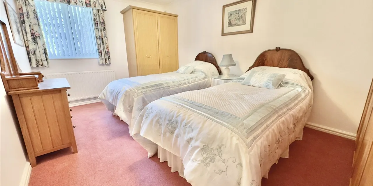Thurstaston Road, Heswall, CH60, photo 15