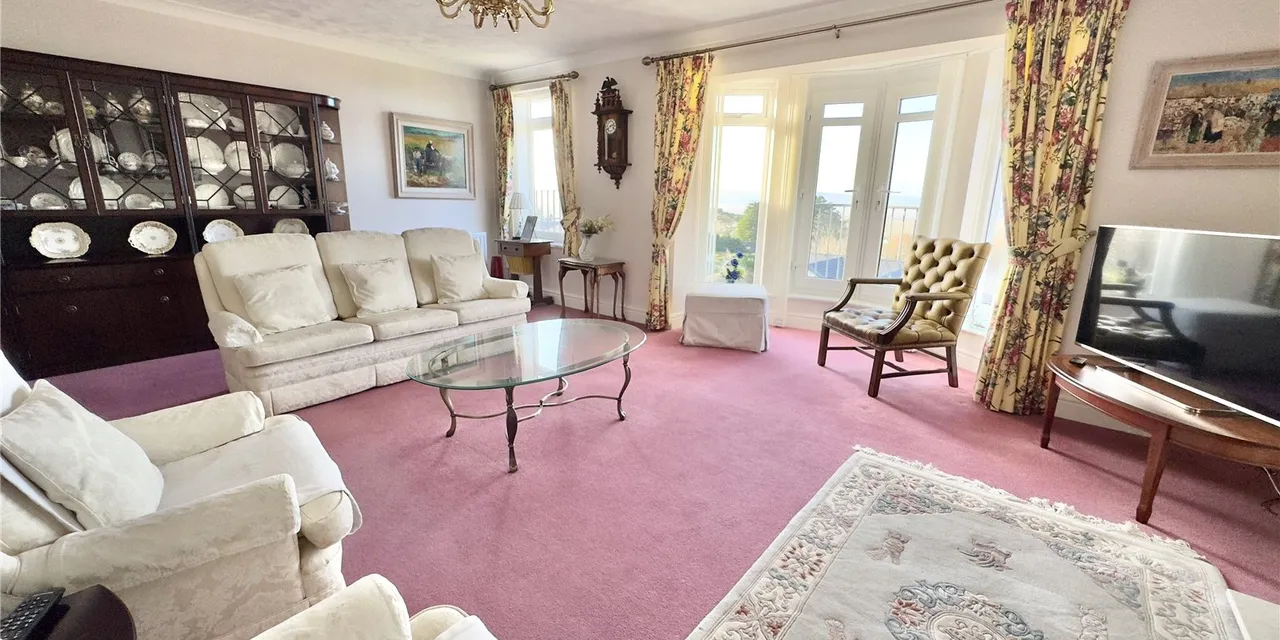 Thurstaston Road, Heswall, CH60, photo 7