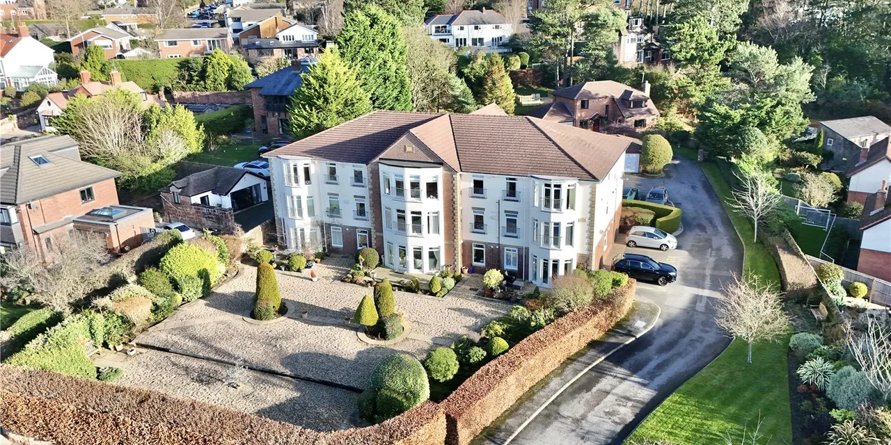 Thurstaston Road, Heswall, CH60, photo 22