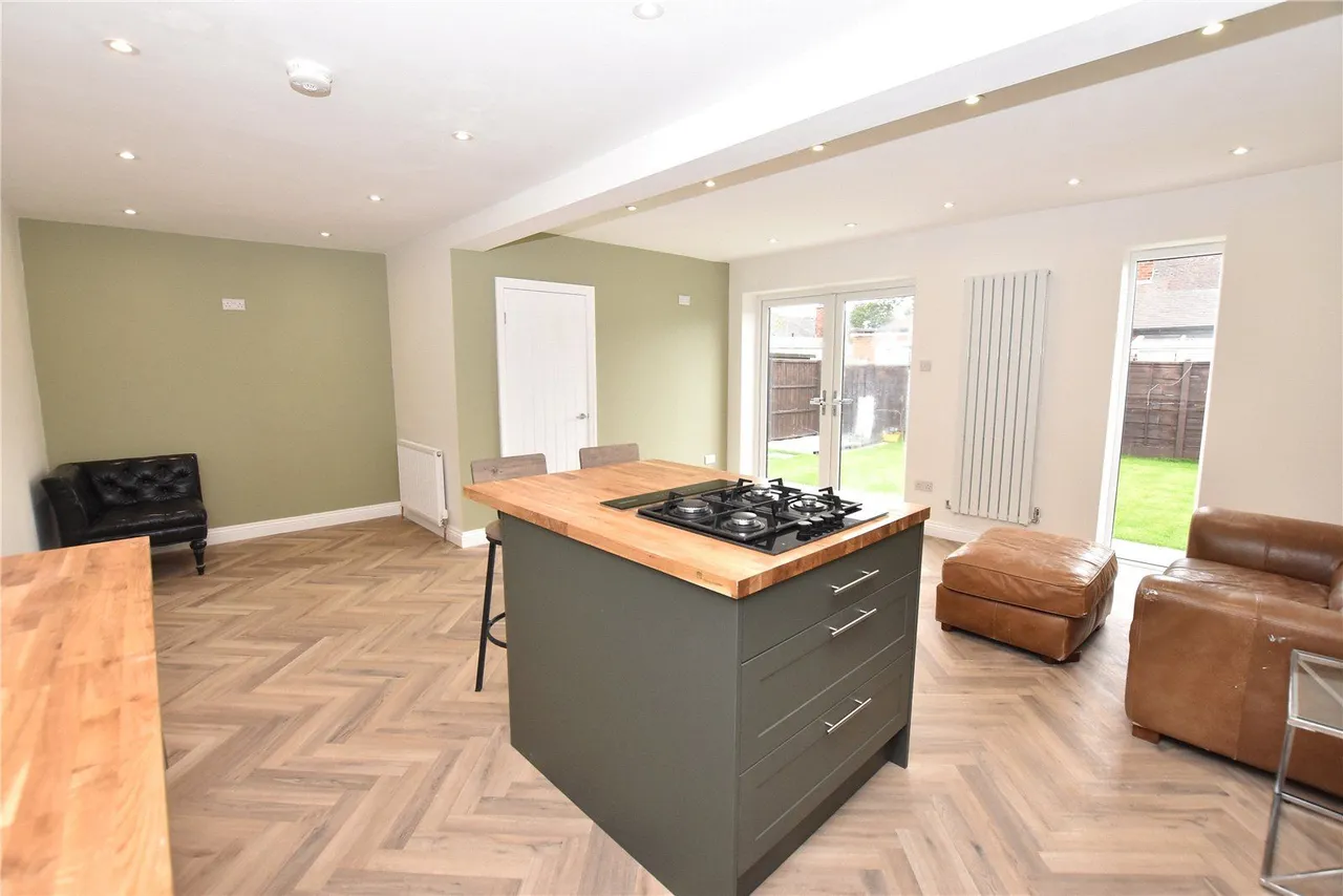 Kelmscott Gardens, Leeds, LS15, photo 4