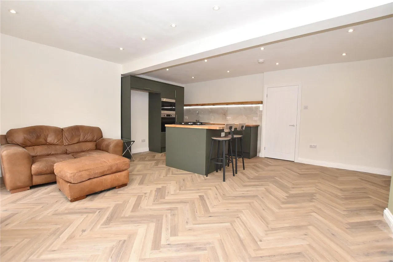 Kelmscott Gardens, Leeds, LS15, photo 5
