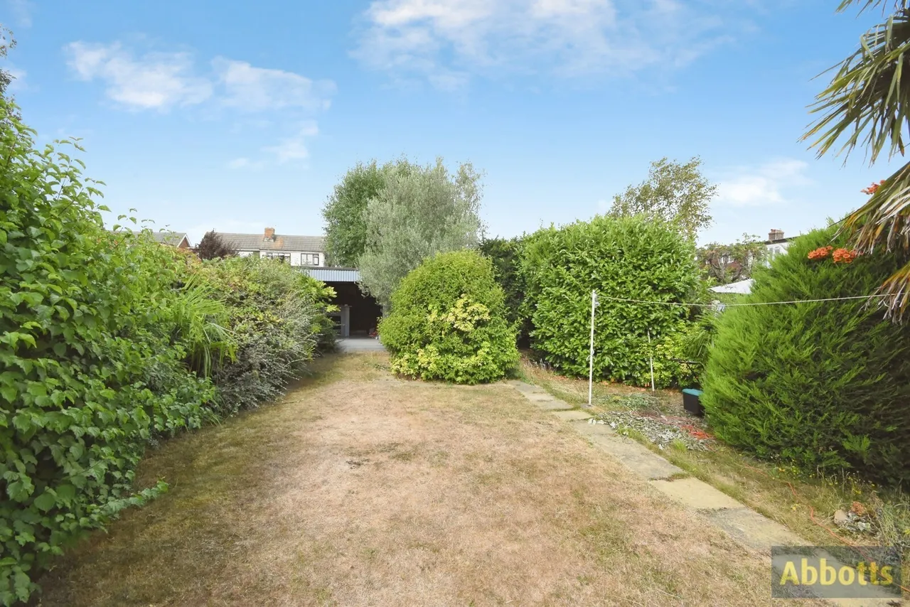 Louis Drive East, Rayleigh, Essex, SS6, photo 17