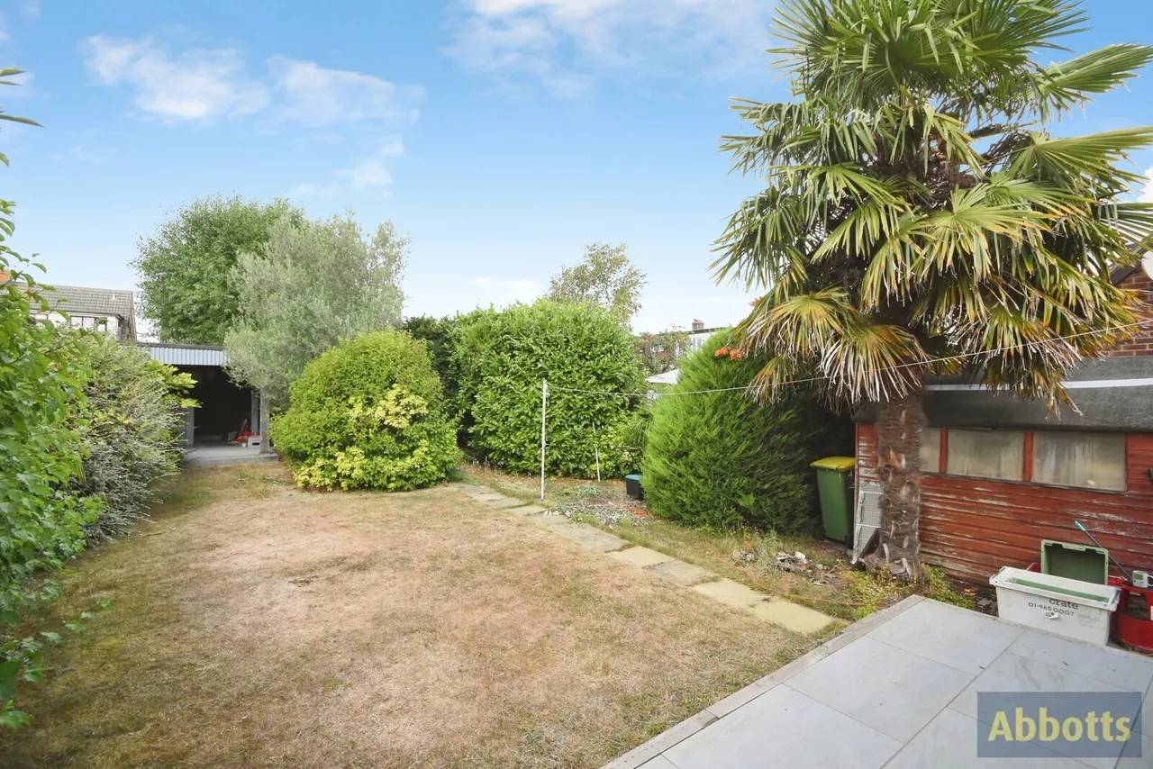 Louis Drive East, Rayleigh, Essex, SS6, photo 16