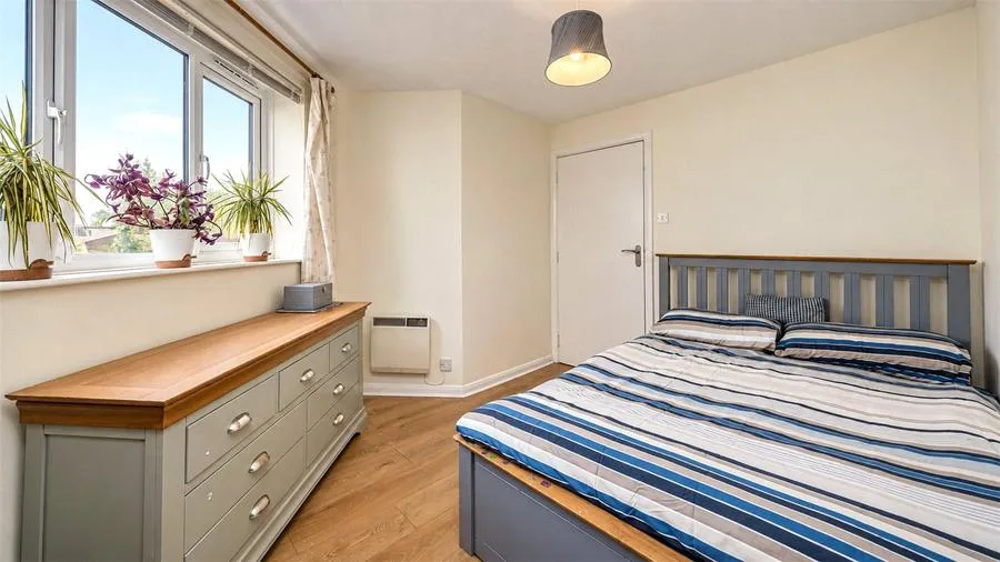 Garter Way, London, SE16, photo 4